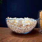 Popcorn sau nachos la film?