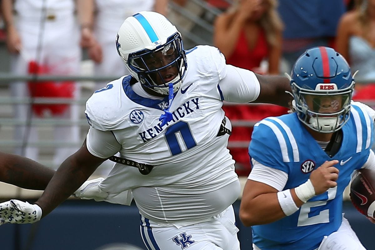 Deone Walker is a top-10 pick in a pair of 2025 NFL Mock Drafts - A Sea Of  Blue