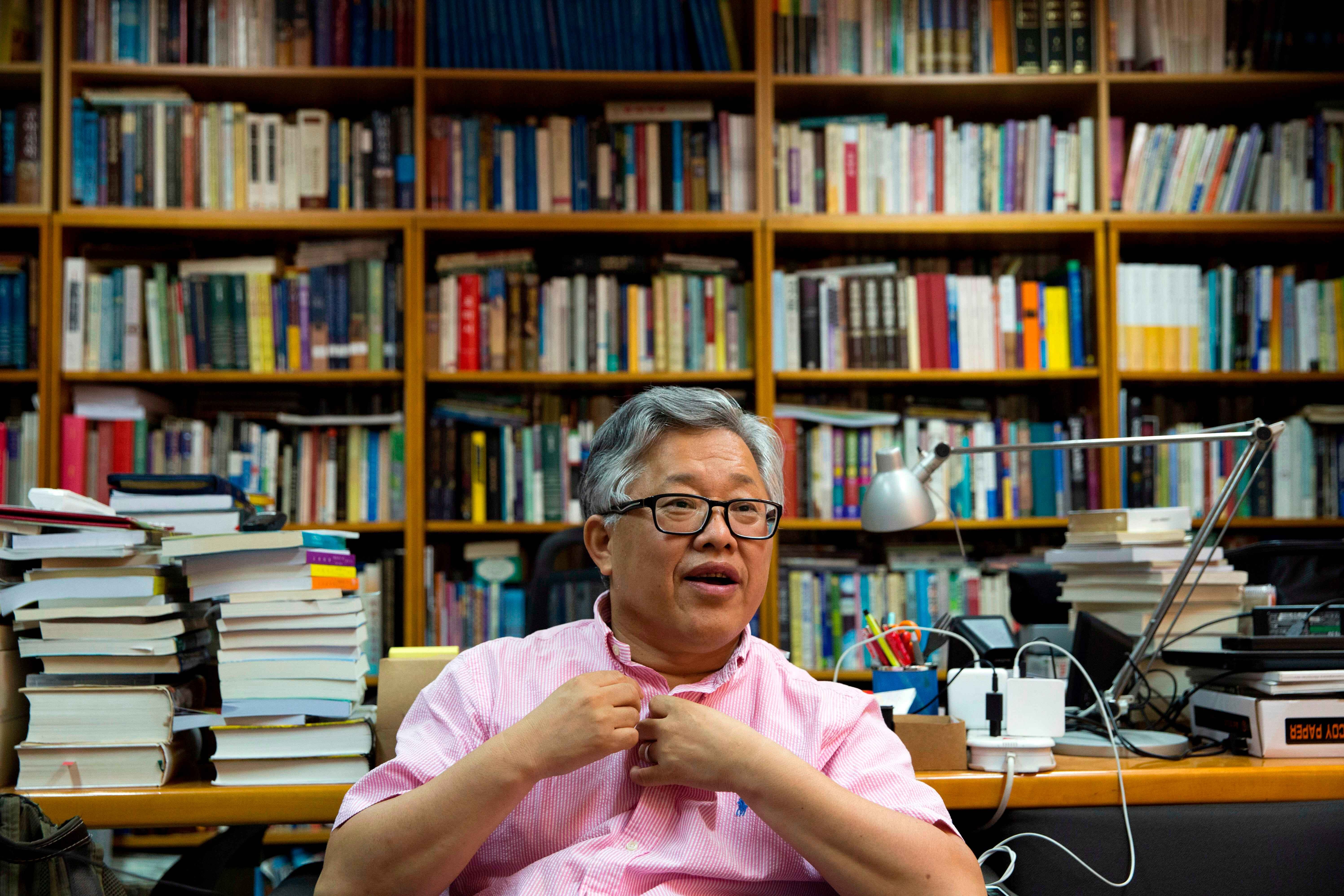 Chinese Pastor Ezra Jin Released After 266 Days in Prison; Reunites With Family in America