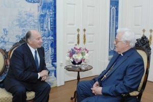 The Ismaili Imam, Aga Khan IV, in discussions with His Eminence D. Jose Policarpo, the Cardinal Patriarch of Lisbon and Chancellor of the Catholic University of Portugal 