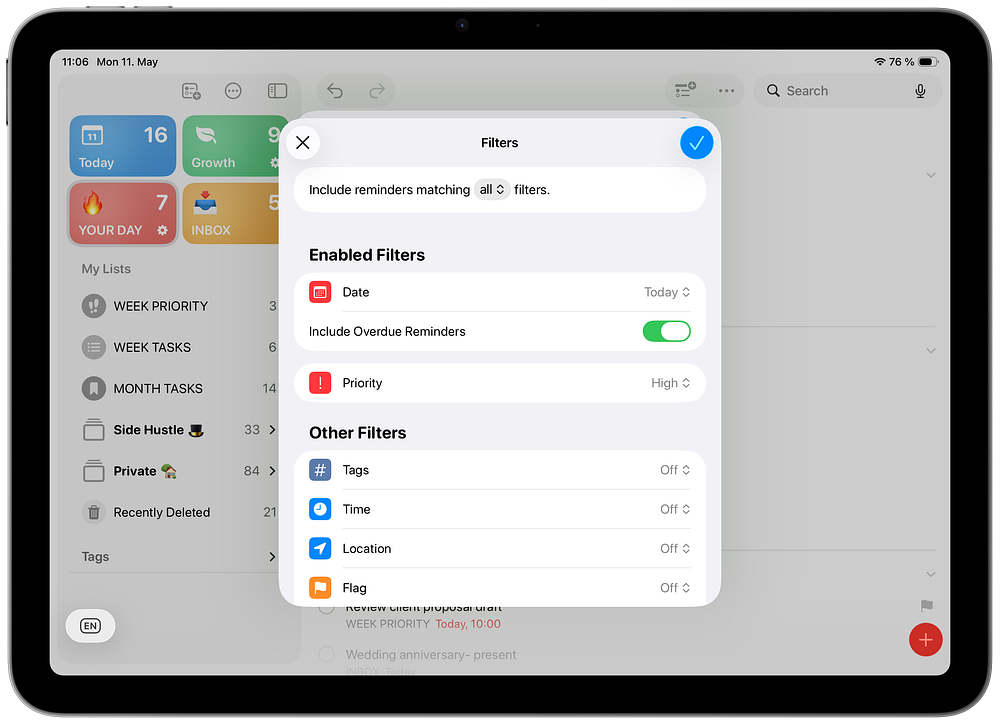 Apple Reminders Smart List setup screen on iPad showing automatic filtering options for tasks, tags, priorities, and dates.