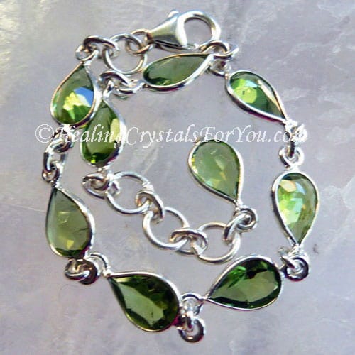 Peridot gemstone bracelet