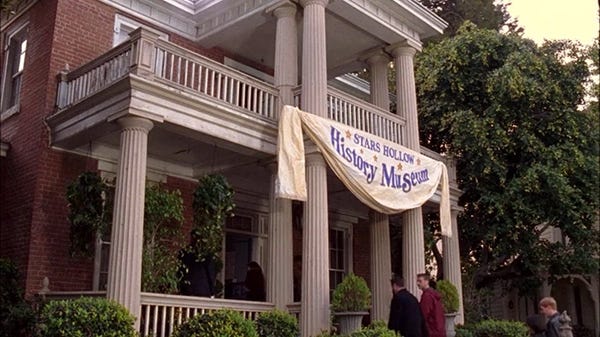 gilmore girls stars hollow town museum | rmrk*st | Remarkist Magazine