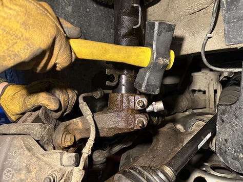 removing a broken suspension strut vw t5 replacement video