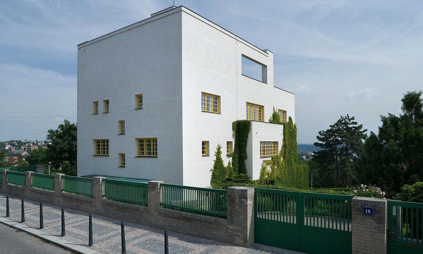 ✓ Villa Müller - Data, Photos & Plans - WikiArquitectura