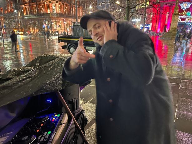 Luke played to the waiting crowd