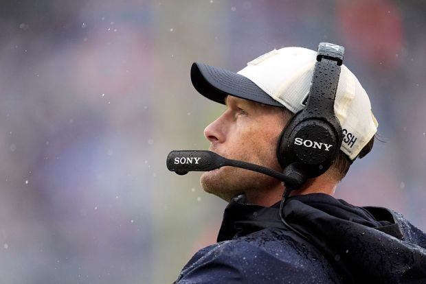Head coach Ben Johnson of the Chicago Bears looks on against the Minnesota Vikings during the first quarter at Soldier Field on Sunday, Sept. 20, 2026. (Patrick McDermott/Getty Images)