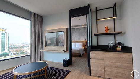 Moxy Deluxe Room