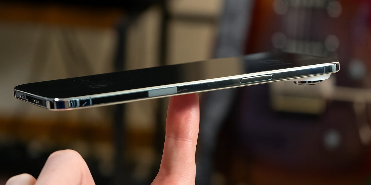 iPhone Air: A Bold Design with Big Compromises