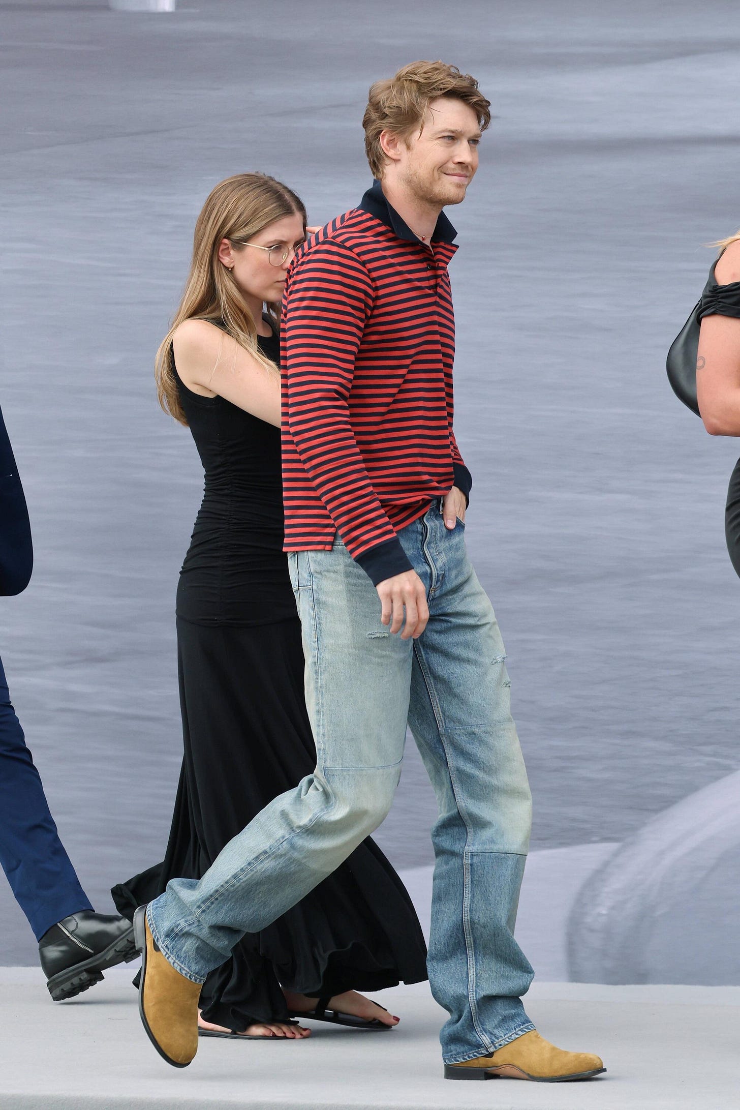 Joe Alwyn attended the Dior Homme SS26 show during Paris Fashion Week.  (June 27, 2025) : r/Fauxmoi