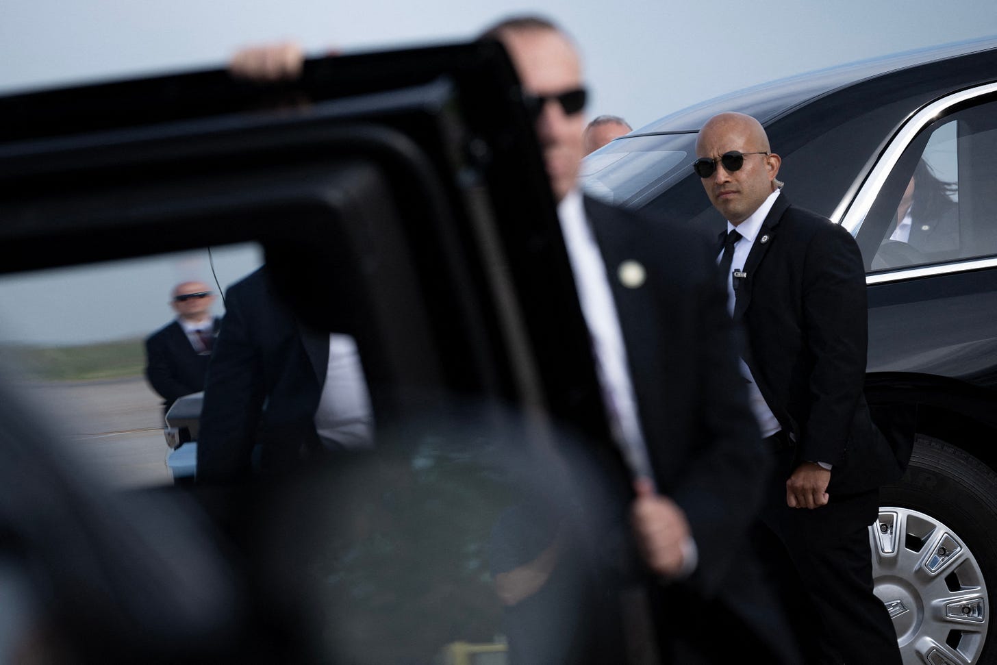 Members of the Secret Service wait as US President Joe Biden arrives on May 31, 2023.(Photo by BRENDAN SMIALOWSKI/AFP via Getty Images)