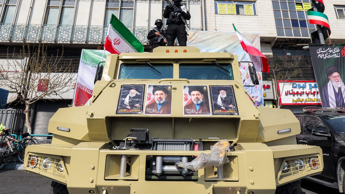 Iran Weighs Tactical Shift in Persian Gulf Strikes While Intensifying Attacks on Israel