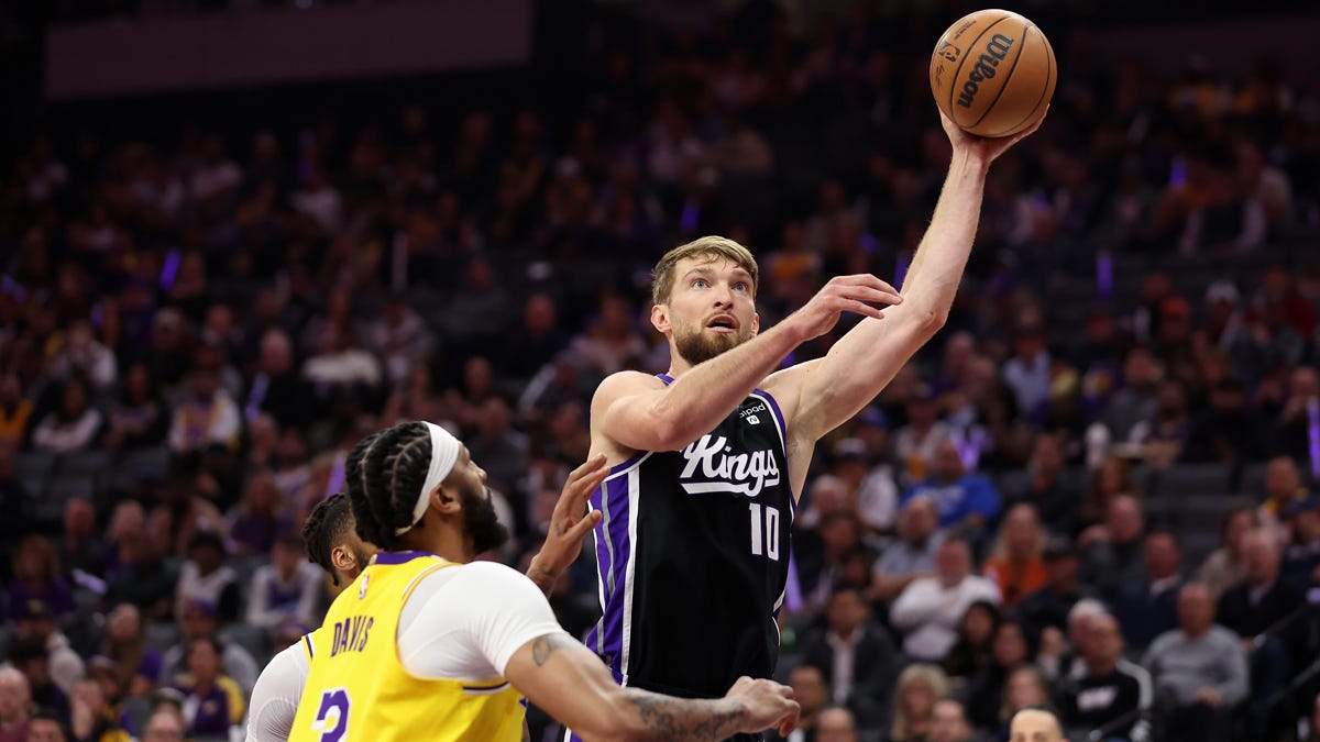 Kings observations: Domantas Sabonis, Harrison Barnes fuel win vs ...