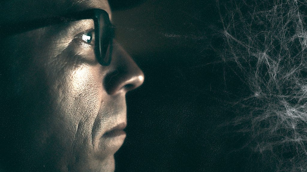 Policiais se infiltram entre criminosos para salvar crianças