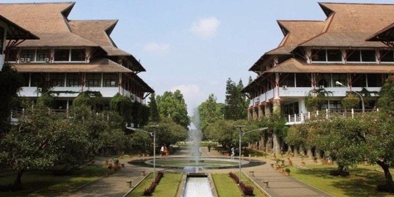 Tepat 100 Tahun, Ini Tempat di Kampus ITB yang Terkenal Horornya - Minews ID Tepat 100 Tahun, Ini Tempat di Kampus ITB yang Terkenal Horornya - Minews ID