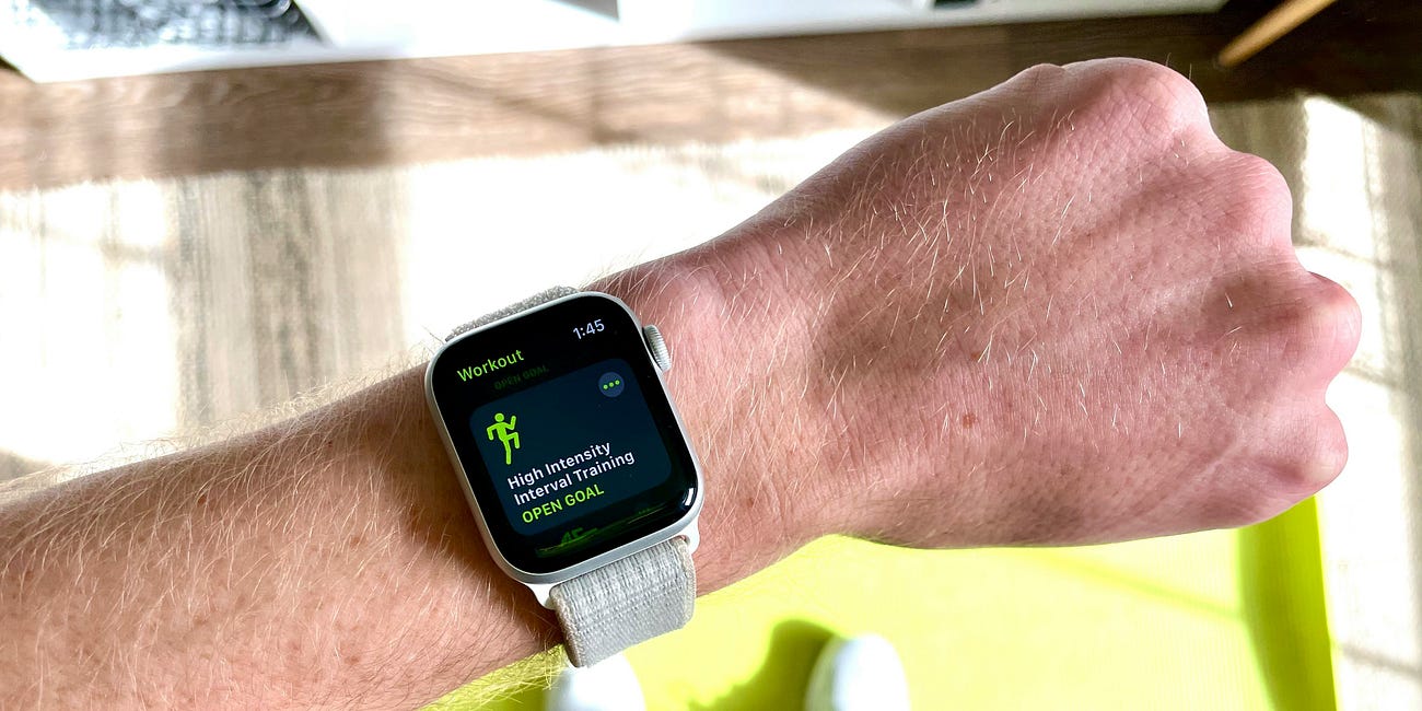 Apple Watch Series 11 Review: Two-Day Battery, Sleek Design, and a True Premium Upgrade
