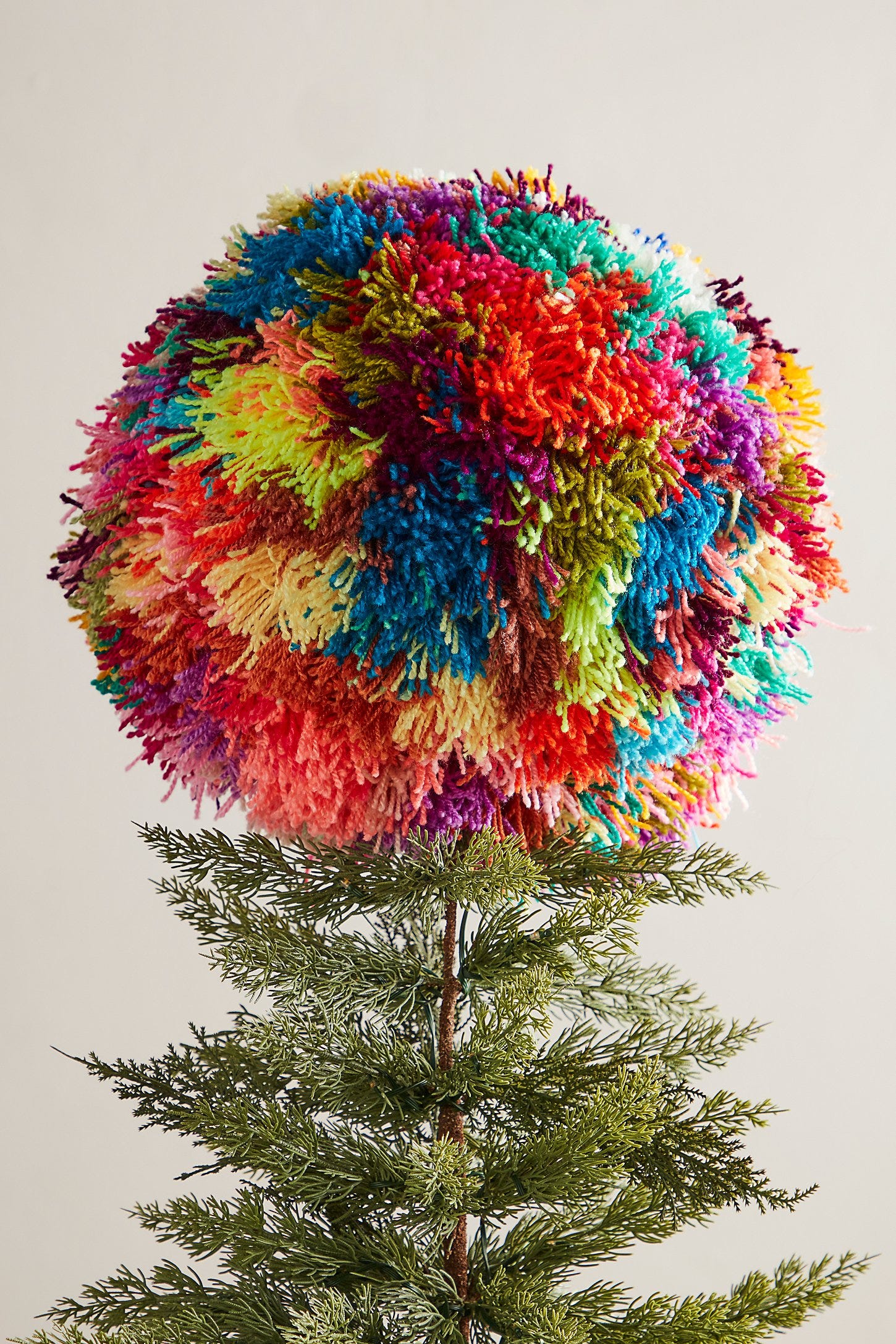 Party Pom Tree Topper Party Pom Tree Topper