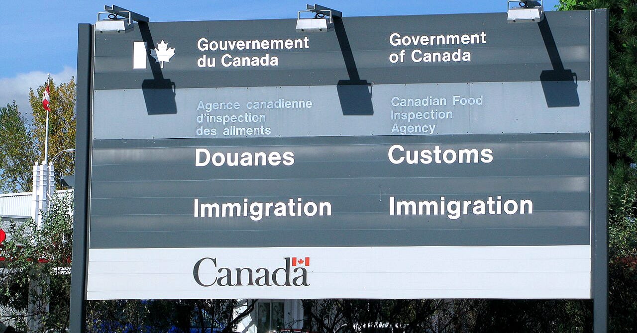 https://upload.wikimedia.org/wikipedia/commons/thumb/6/64/Canadian_Customs_and_Immigration_sign.jpg/1280px-Canadian_Customs_and_Immigration_sign.jpg?utm_source=commons.wikimedia.org&utm_campaign=index&utm_content=thumbnail
