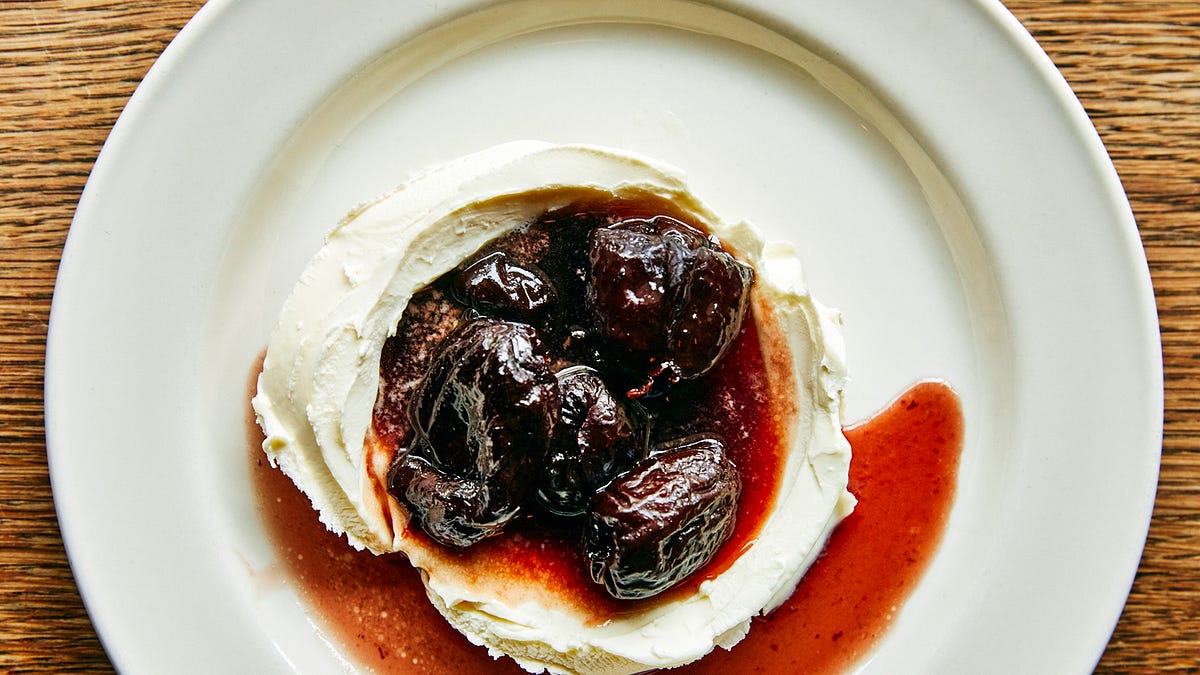 The Dish: Frankies 457's Grandma-Coded Dessert