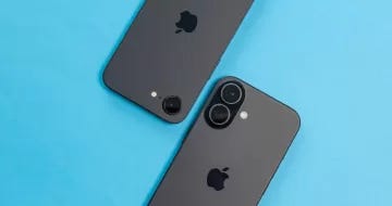 Apple iPhone 16 vs. iPhone 16e (nahoře); zdroj: Dotekománie