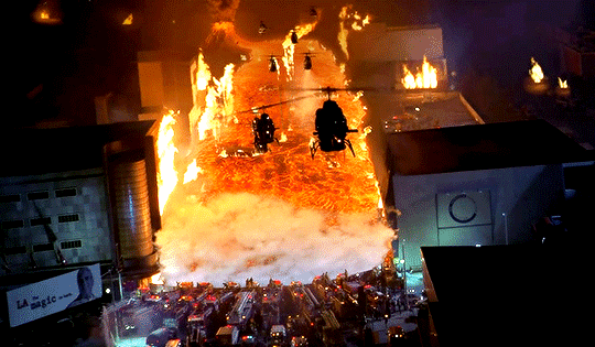 Clip from Volcano (20th Century Fox)