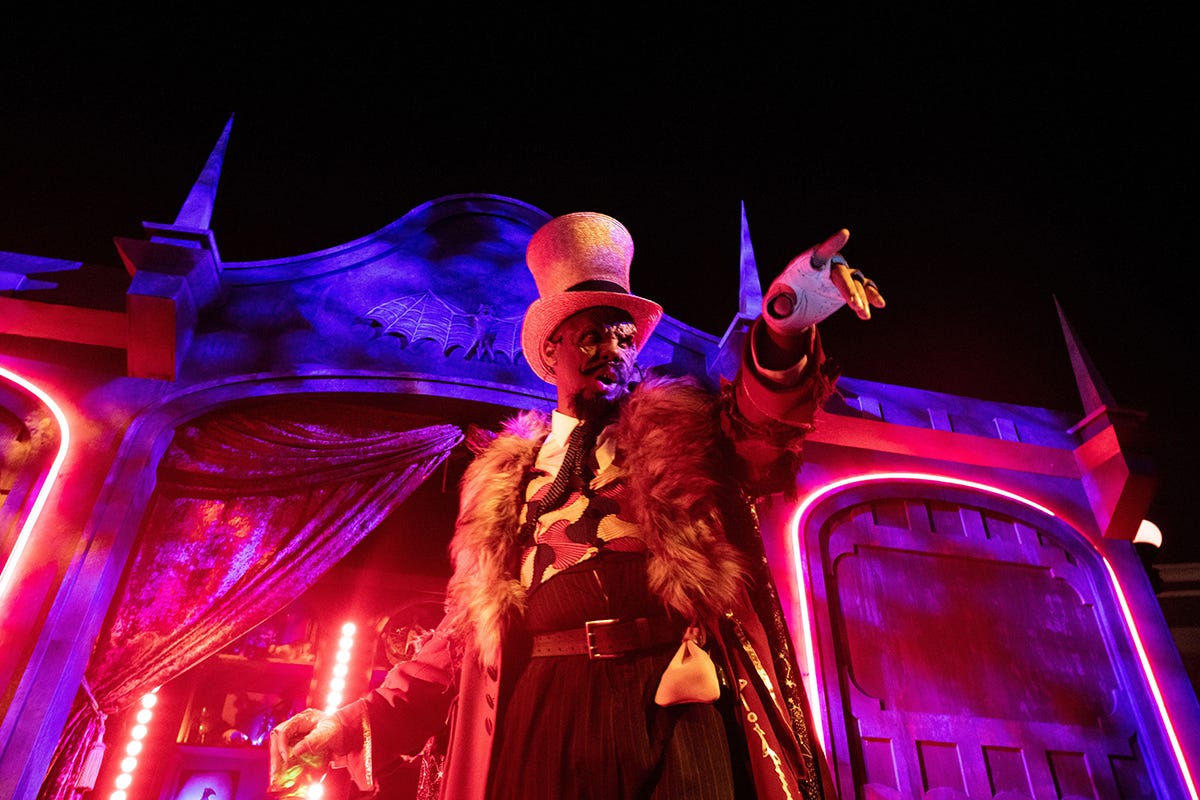 Dr. Oddfellow at Halloween Horror Nights 2023 Universal Orlando Dr. Oddfellow at Halloween Horror Nights 2023 Universal Orlando