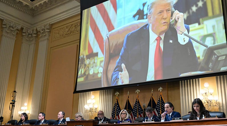 A Január 6-bizottság megsemmisítette a bizonyítékokat: feljegyzéseket, videókat; Trump jogait is súlyosan megsértették - derült ki