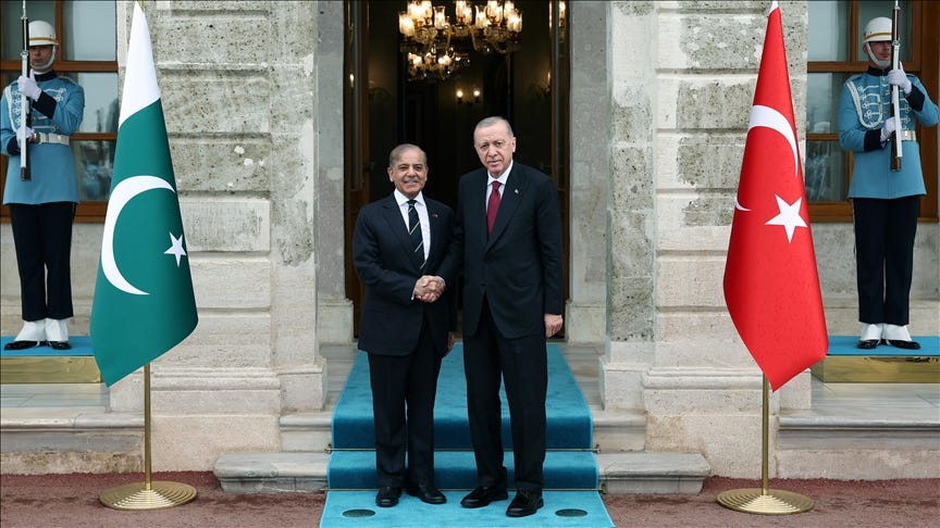 Turkish President Erdogan receives Pakistani Prime Minister Sharif in Istanbul Turkish President Erdogan receives Pakistani Prime Minister Sharif in Istanbul
