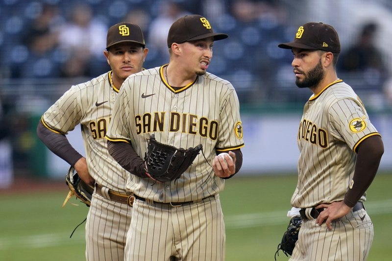 Pirates chase Snell in 1st inning, beat Padres 8-4