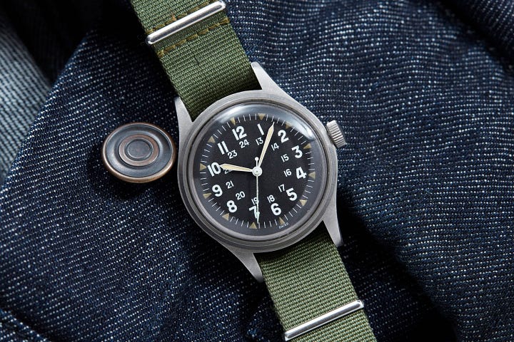 A Hamilton FAPD 5101 from 1970; details of the Khaki Field 250.