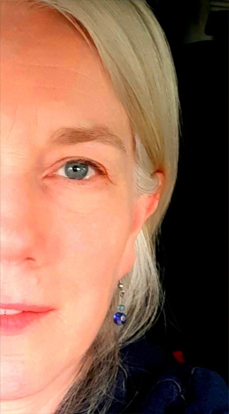 Elizabeth des Roches - The Creatrix Experience ©2026 Elizabeth des Roches - The Creatrix Experience ©2026
