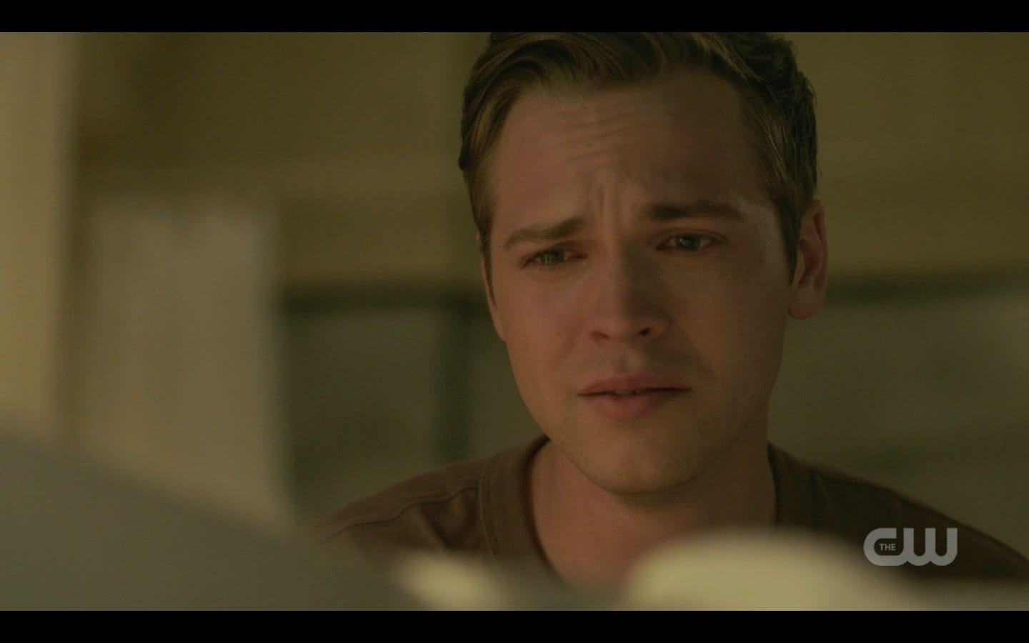 supernatural jack cries over dying laura on bed the scar