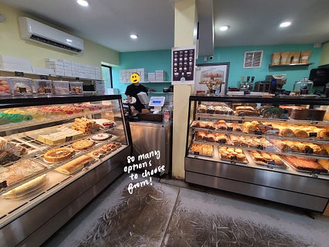 Villani's Bakery exterior & interior