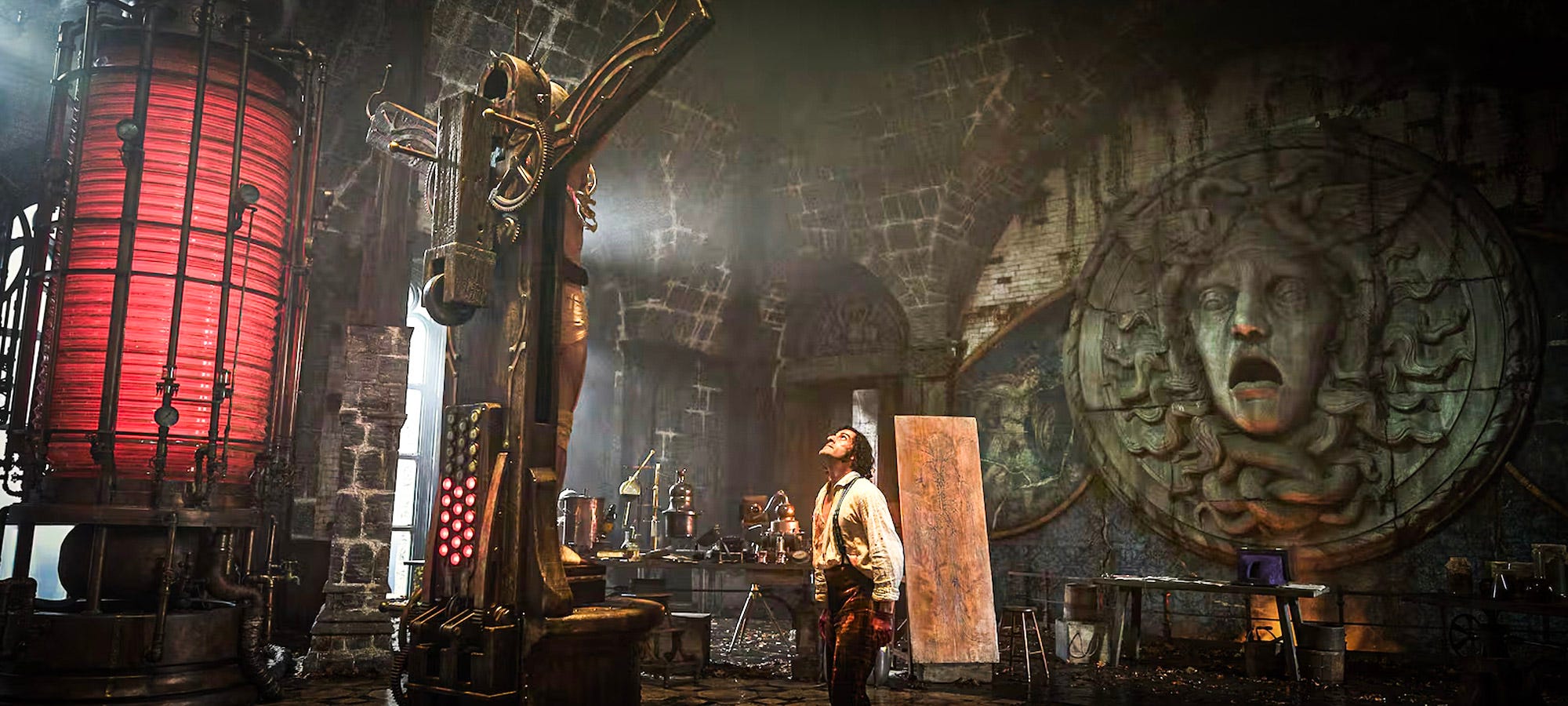 Victor Frankenstein (Oscar Isaac) creates his Creature. (Credit: Ken Woroner/Netflix)