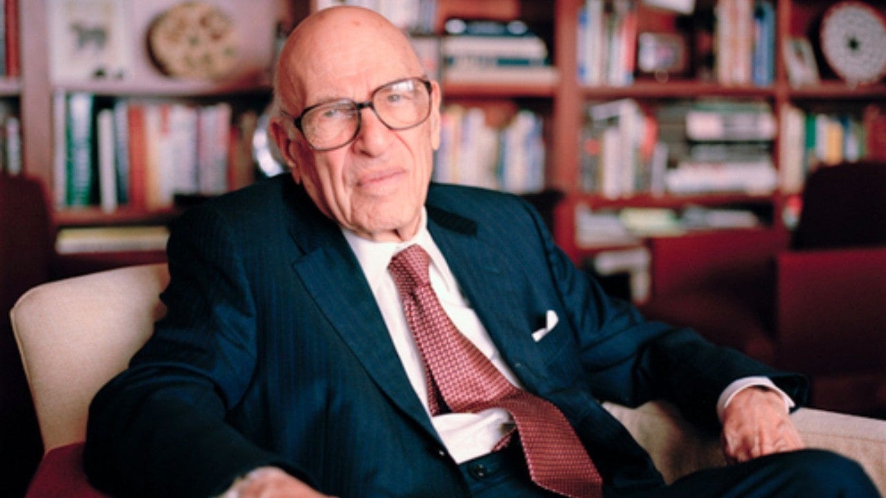 Walter Schloss sitting in his study Walter Schloss sitting in his study