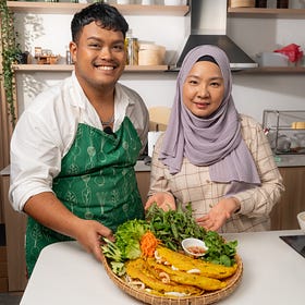 Bánh Xèo (Vietnamese Sizzling Crepes)