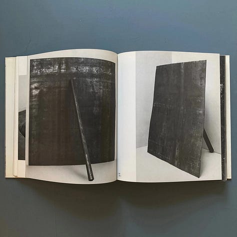 Richard Serra, Edited by Ernst-Gerhard Güse, with contributions by Yves-Alain Bois, Douglas Crimp, Richard Serra & Armin Zweite, Translation by Michael Robinson and John Shepley, Rizzoli, New York, NY, 1988 [Galerie m, Bochum / Verlag Gerd Hatje, Stuttgart, 1987] [Saint-Martin Bookshop, Bruxelles-Brussel. Art: © Richard Serra / ARS, New York]