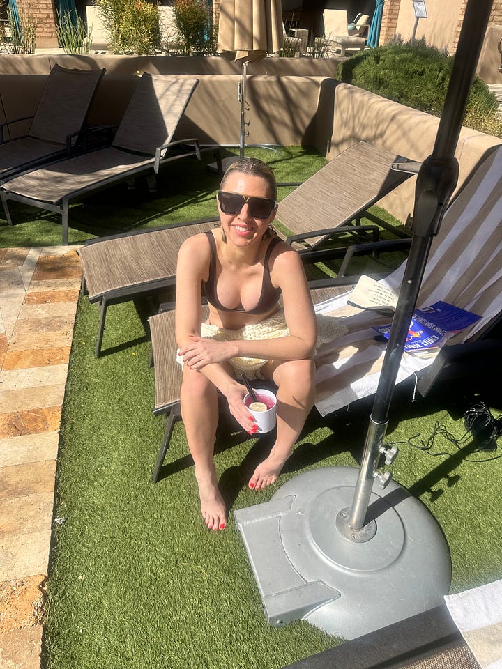 Virginia Chamlee outfits in Tucson Arizona