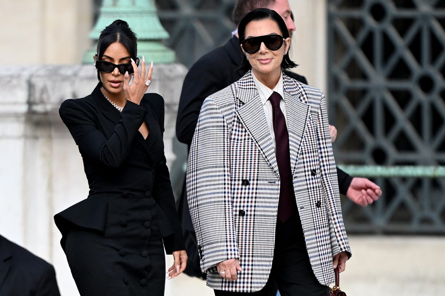 Kim Kardashian and Kris Jenner leaving the courthouse together