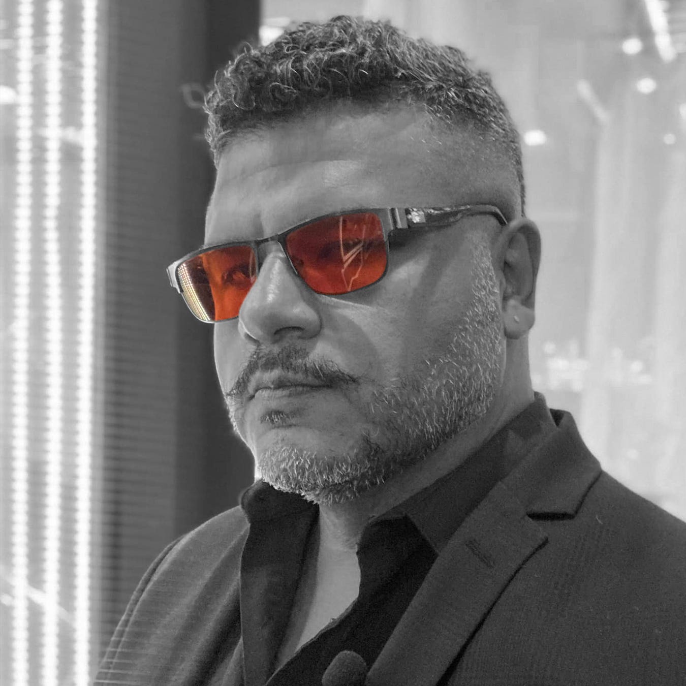 Rojo Caballero