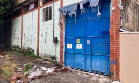 warehouse warehouse