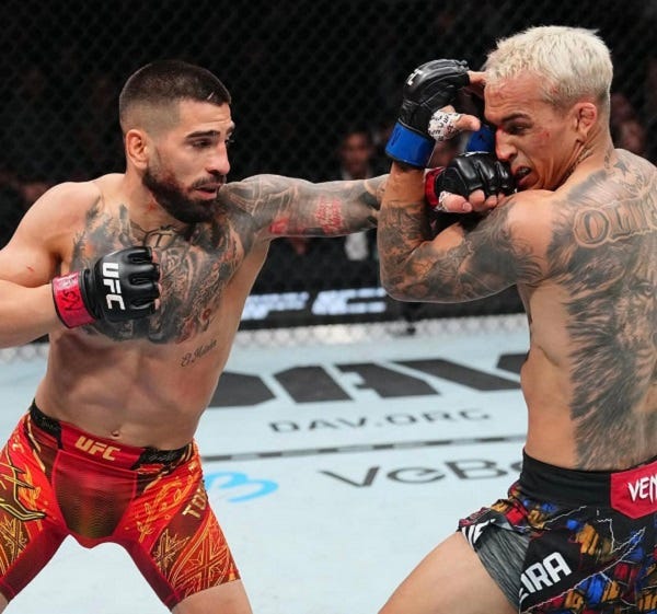 El boxeo, el mejor aliado de Ilia Topuria. ¿Será un boxeador de élite? -  Espabox