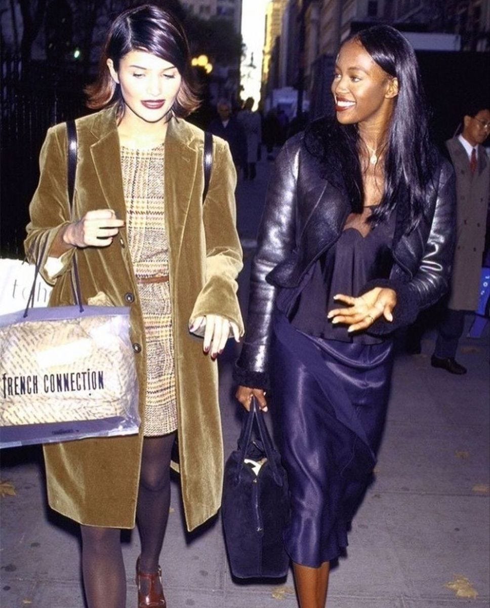 36 The '90s Supermodels and the Art of Off-Duty Style