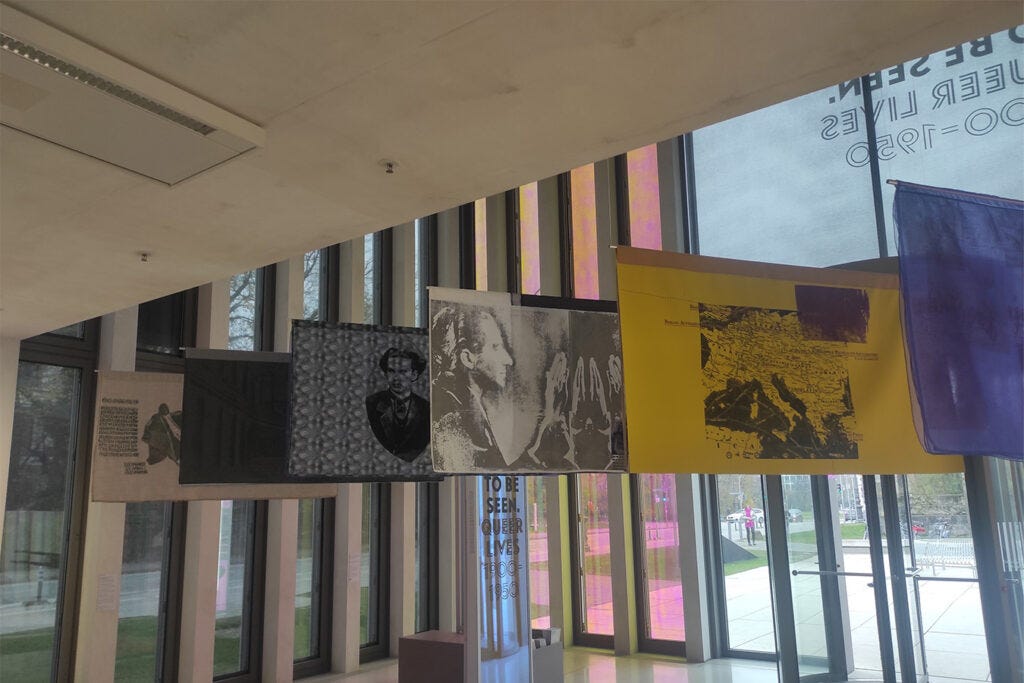 Einblick in die Ausstellung "Queer Lives 1900-1950" in München