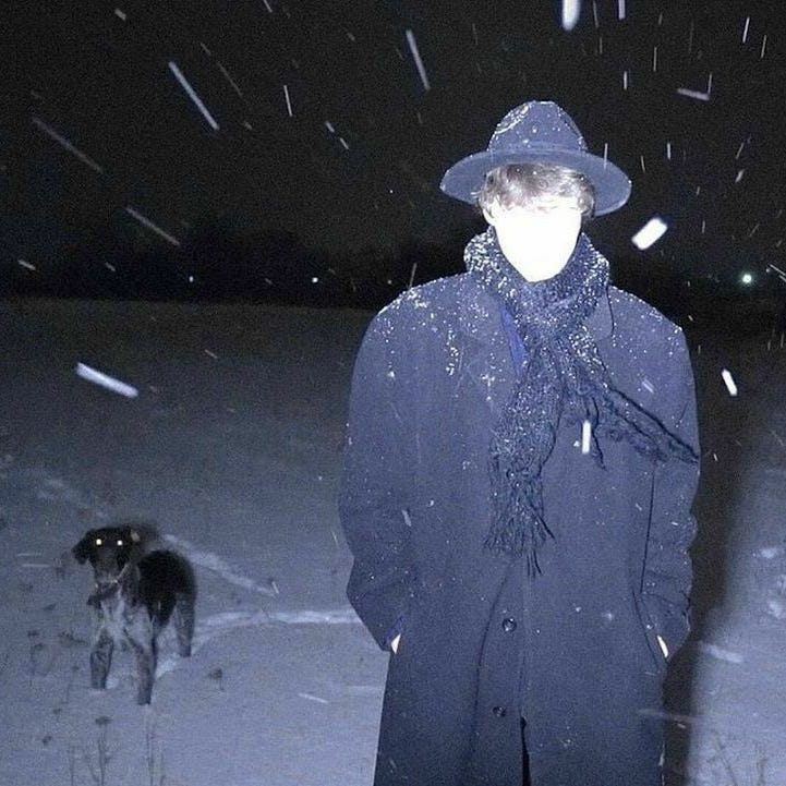 شَاعِر حُّر