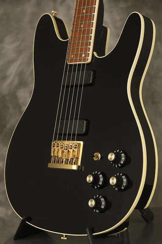 Overview: The 4004 - by Andy White - Rickenbacker 101