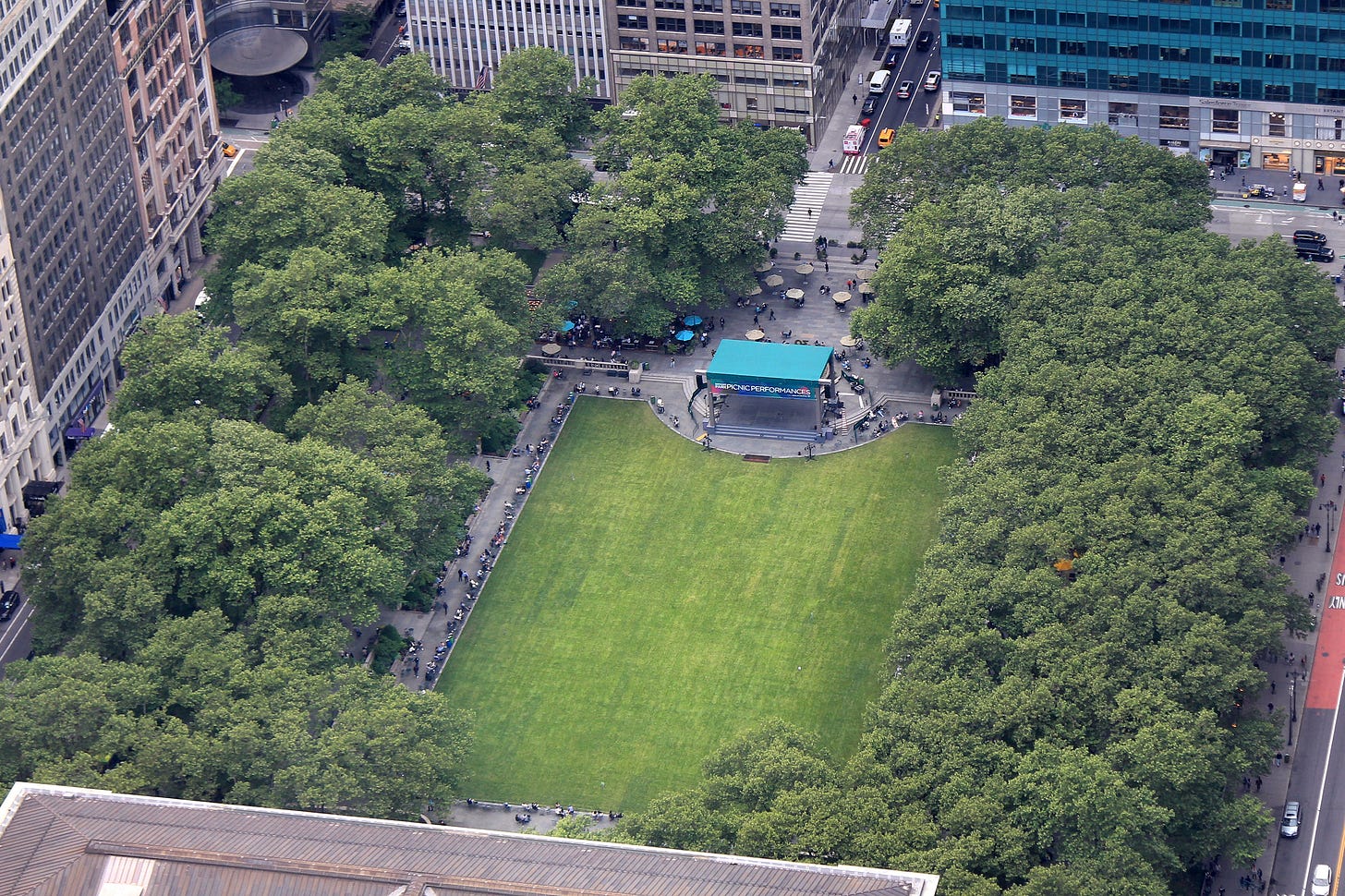 File:Bryant Park from One Vanderbilt New York City 2022.jpg - Wikimedia  Commons