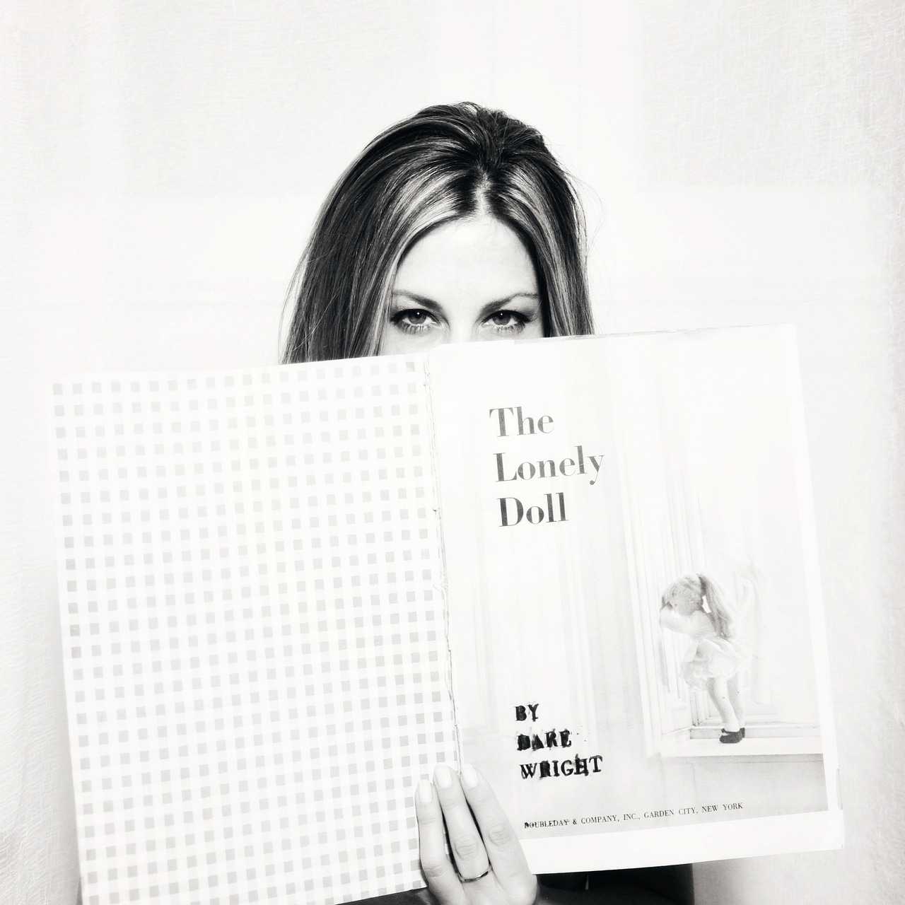 The Act of Looking by Leigh Viner 