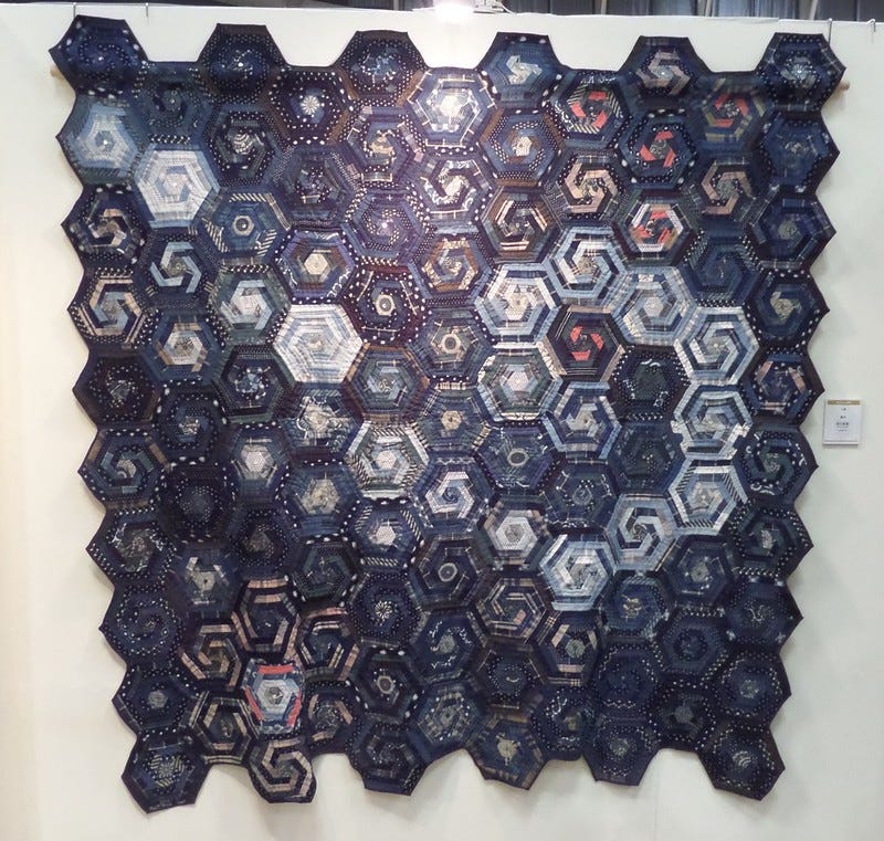 Hexagon Quilt by Rika Sakaguchi Hexagon Quilt by Rika Sakaguchi