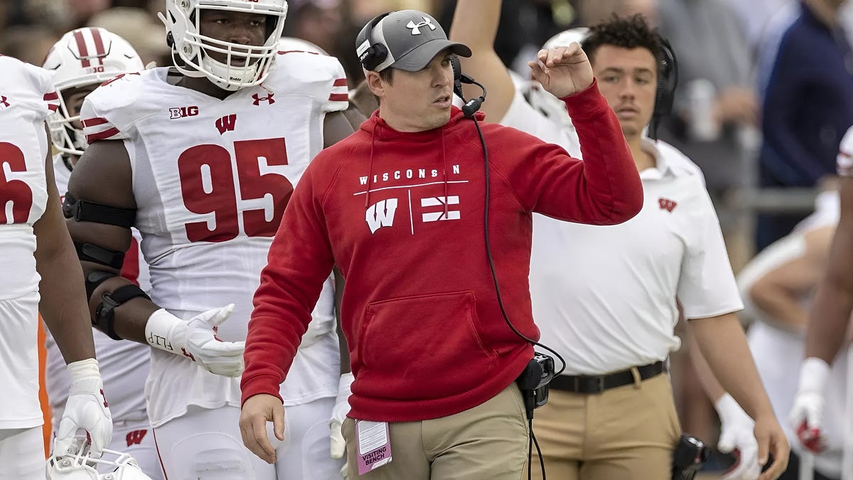 Buffalo Bills hire Jim Leonhard as defensive coordinator